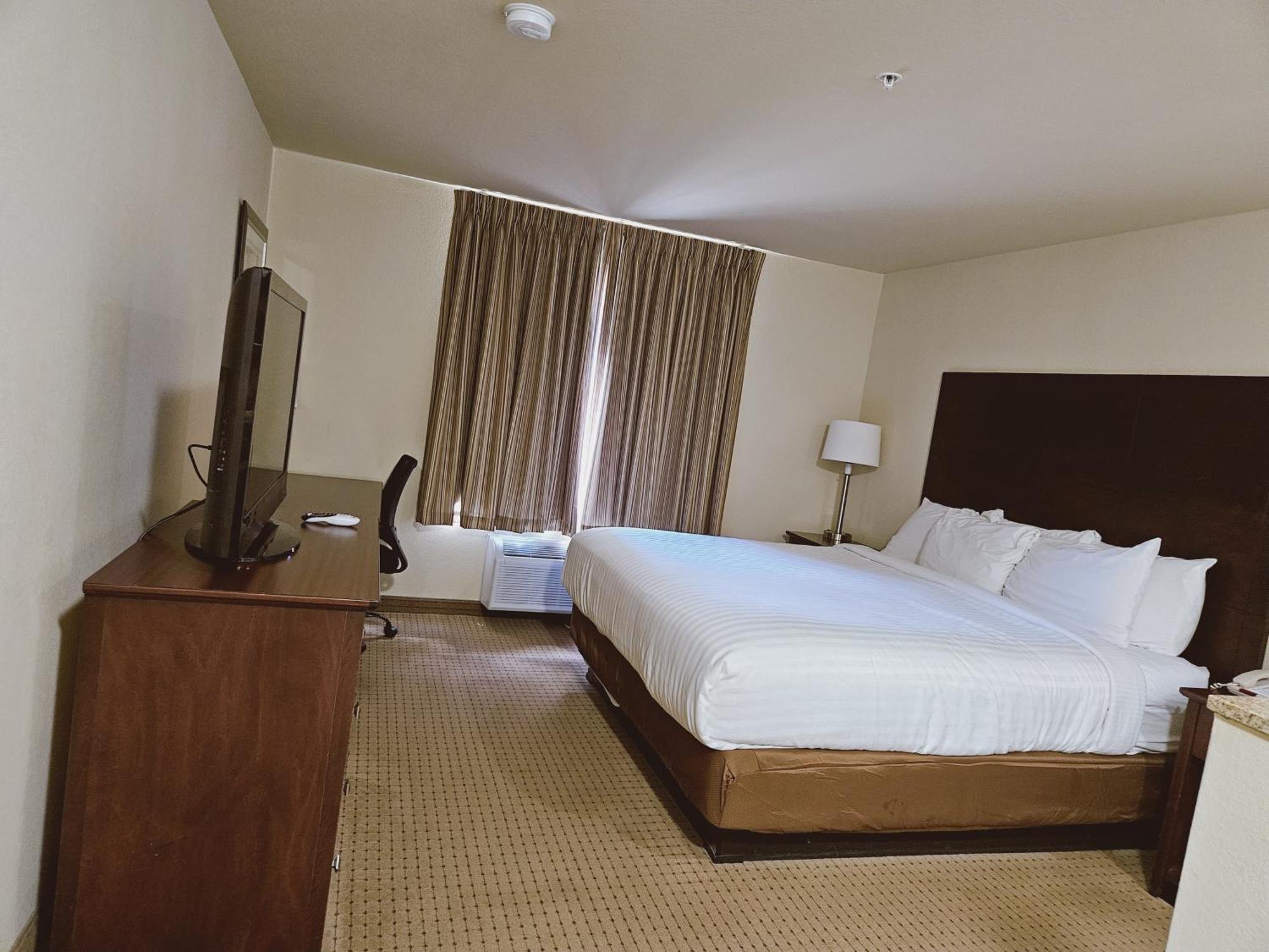 Cobblestone Inn & Suites - Bloomfield Екстериор снимка
