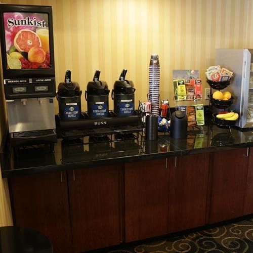 Cobblestone Inn & Suites - Bloomfield Екстериор снимка