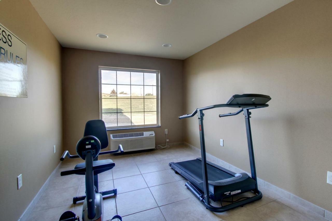Cobblestone Inn & Suites - Bloomfield Екстериор снимка